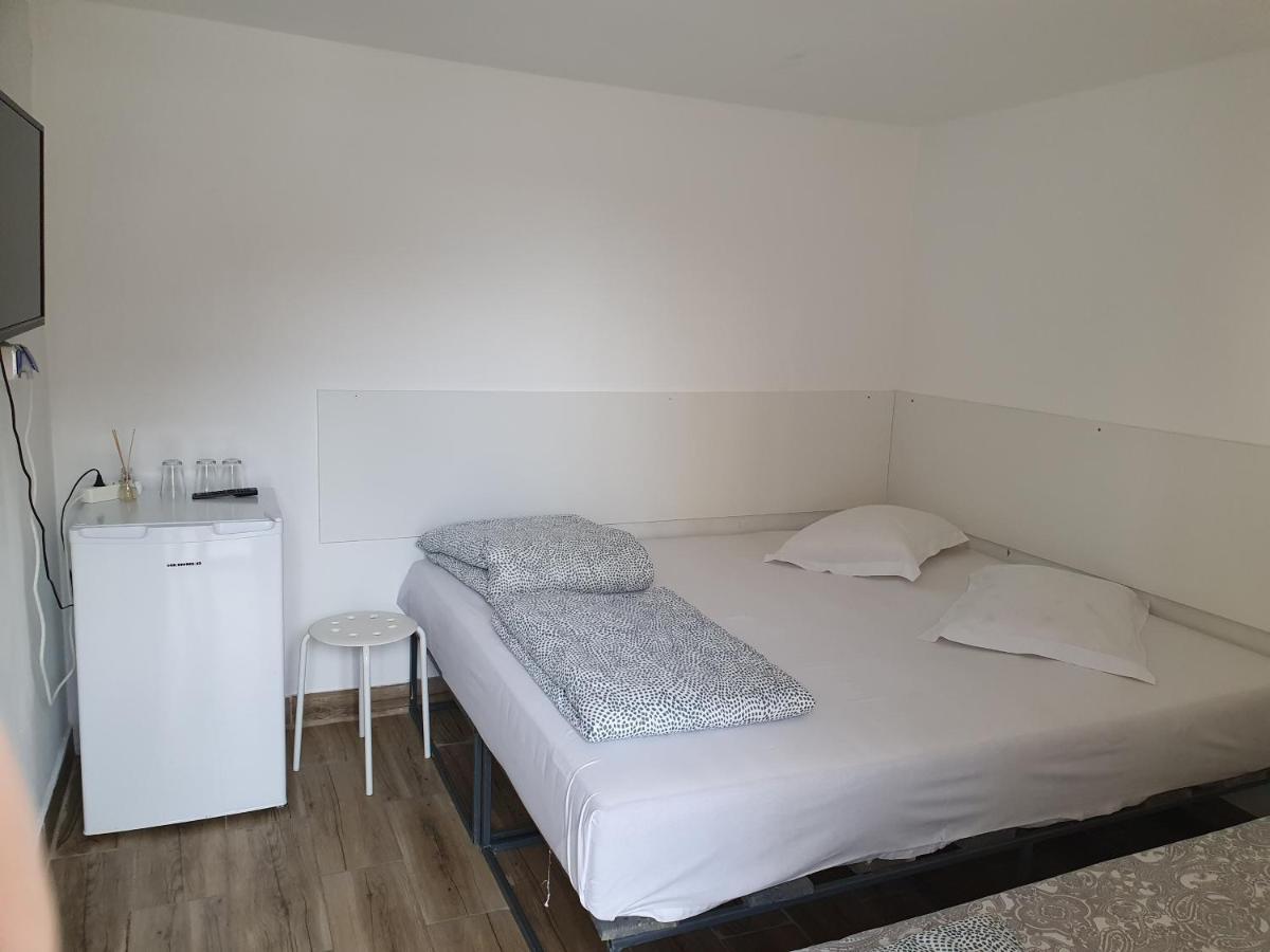 Nord Poshtel Pansiyon Bükreş Dış mekan fotoğraf